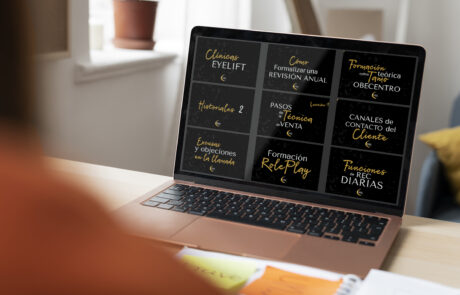 Plataforma de formación online en ventas con módulos grabados para Ultimate Upgrade Consulting