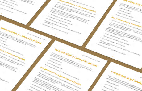 Mockup de páginas de manual formativo diseñado y maquetado para Eyelift por Ultimate Upgrade Consulting