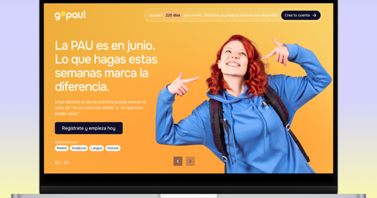 GoPAU de Santillana | Aplicación para preparar la PAU con IA Mockup de ordenador portátil con la página web de GoPAU, aplicación de Santillana para preparar la PAU con inteligencia artificial, y una estudiante sobre fondo naranja.
